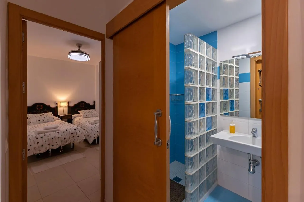 Apartamento San Vicente Apartamento, 5 Pax, Centro Historico Sevilla España