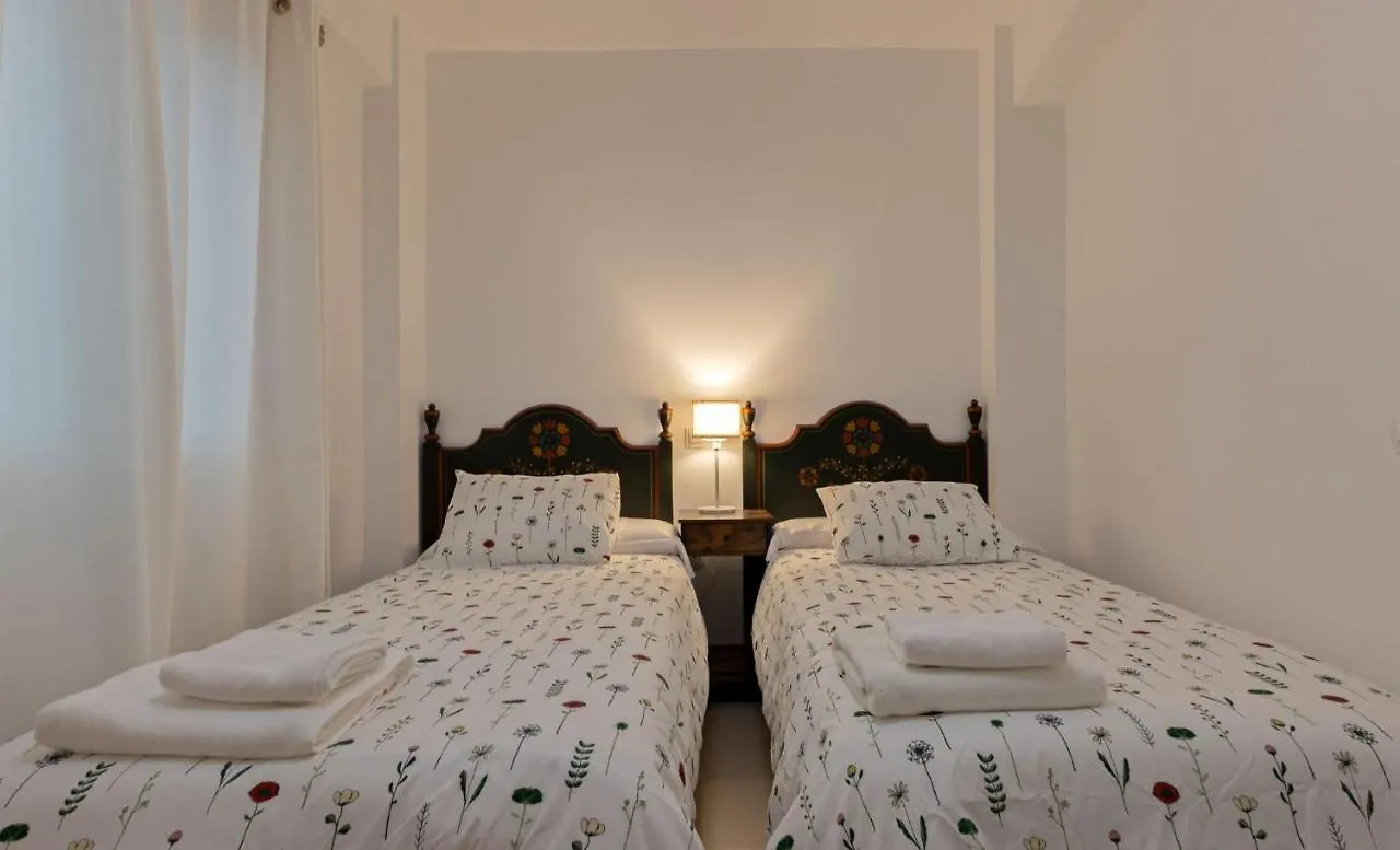 San Vicente Apartamento, 5 Pax, Centro Historico Севилья 0*,